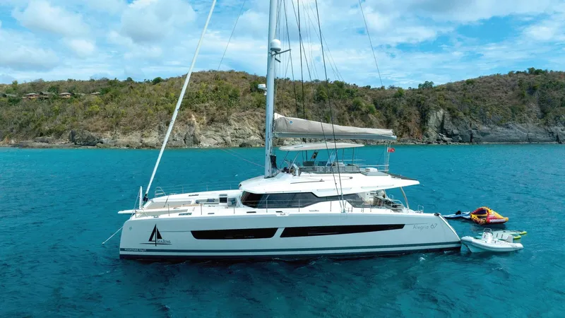 4 Seazens Yacht Photos Pics 