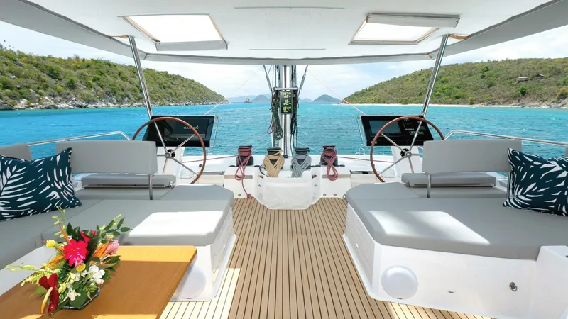 4 Seazens Yacht Photos Pics 