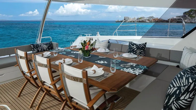 4 Seazens Yacht Photos Pics 