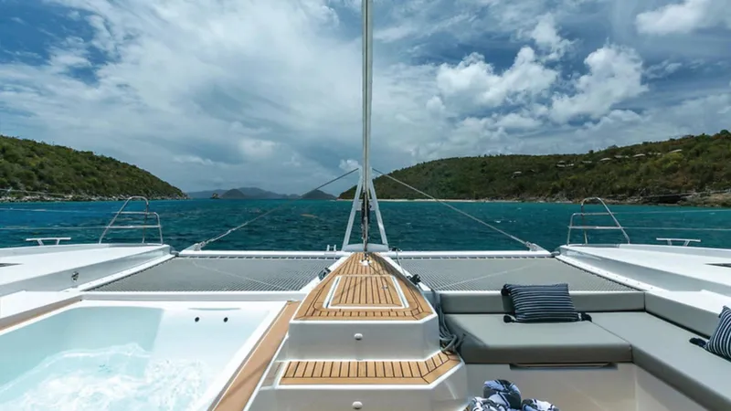 4 Seazens Yacht Photos Pics 