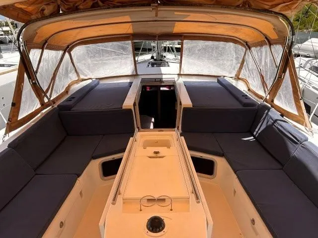 Modrian Yacht Photos Pics Oceanis 51.1