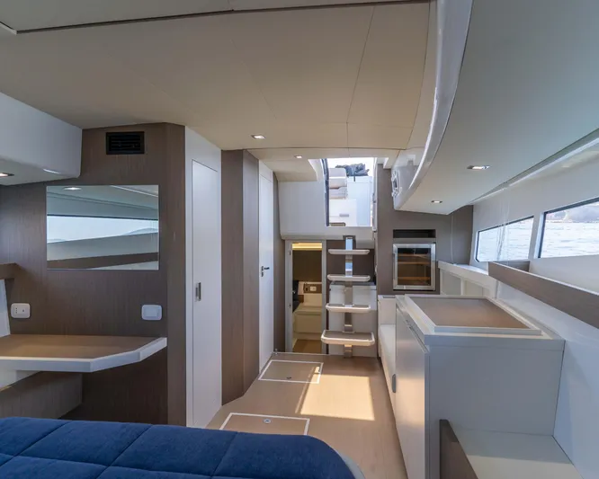  Yacht Photos Pics Interior of 2023 Fiart SEAWALKER 43 yacht, featuring modern design and spacious layout.