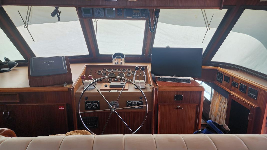 1981 Hatteras 56 Motor Yacht