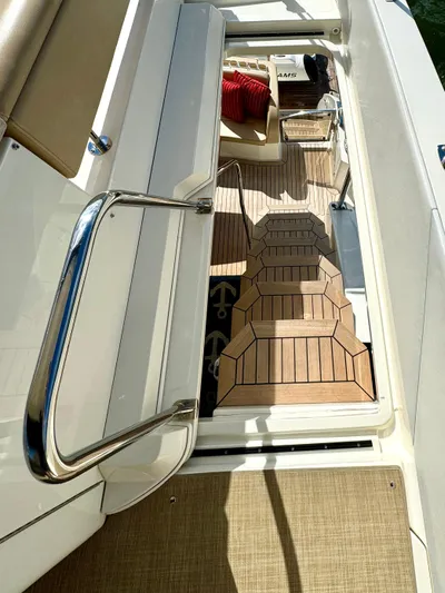 Kimberlee Dawn Yacht Photos Pics FlyBridge Stairwell w/ Teak Steps