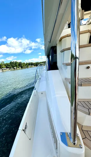 Kimberlee Dawn Yacht Photos Pics Side Walkways - Wide