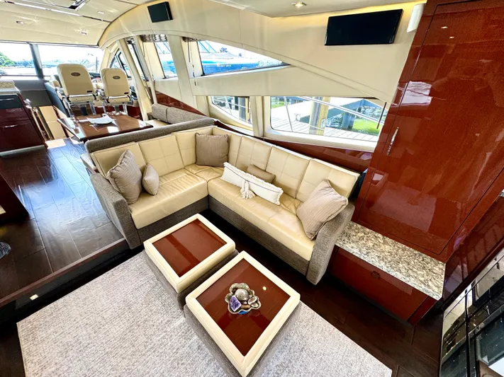 Kimberlee Dawn Yacht Photos Pics Salon L-Shaped Seating