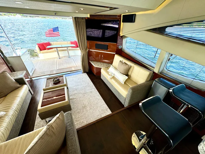 Kimberlee Dawn Yacht Photos Pics Salon Area Looking Aft