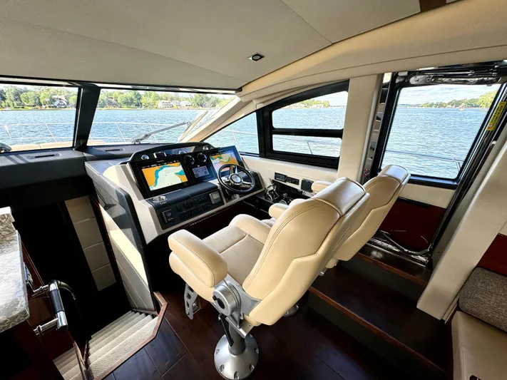 Kimberlee Dawn Yacht Photos Pics Main Helm & Navigation Area