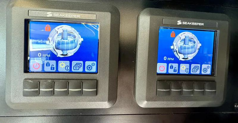 Kimberlee Dawn Yacht Photos Pics (2) SeaKeeper 9 Gyro Stabilization