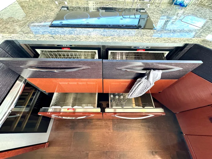 Kimberlee Dawn Yacht Photos Pics Galley Drawer Refrigerators & Freezers