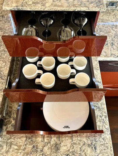 Kimberlee Dawn Yacht Photos Pics Custom Crockery Storage