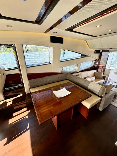 Kimberlee Dawn Yacht Photos Pics Dinette Area