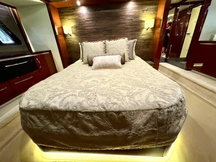 Kimberlee Dawn Yacht Photos Pics Master StateRoom - Custom Head Board & Furnishings