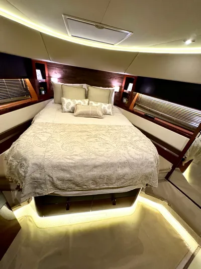 Kimberlee Dawn Yacht Photos Pics VIP StateRoom