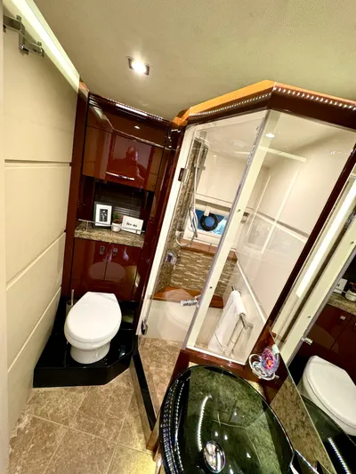 Kimberlee Dawn Yacht Photos Pics Guest Head & Shower