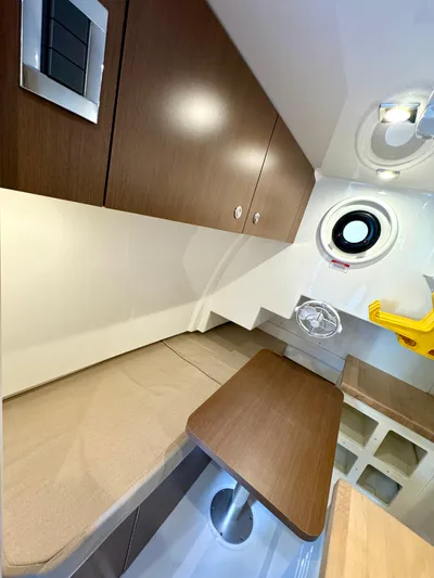 Kimberlee Dawn Yacht Photos Pics Crew Quarters