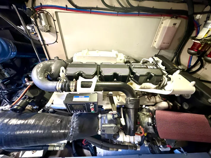 Kimberlee Dawn Yacht Photos Pics Engine Room - Port Side