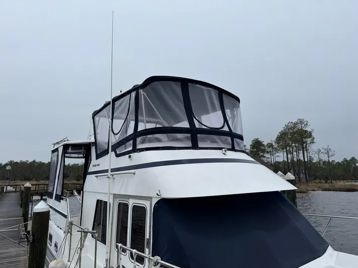 Meridian Yacht Photos Pics 