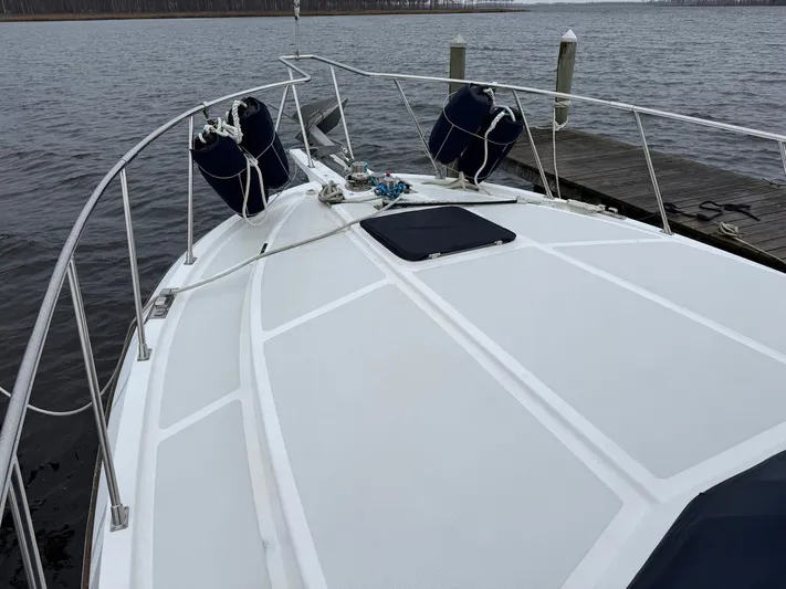 Meridian Yacht Photos Pics 