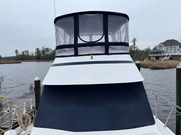 Meridian Yacht Photos Pics 