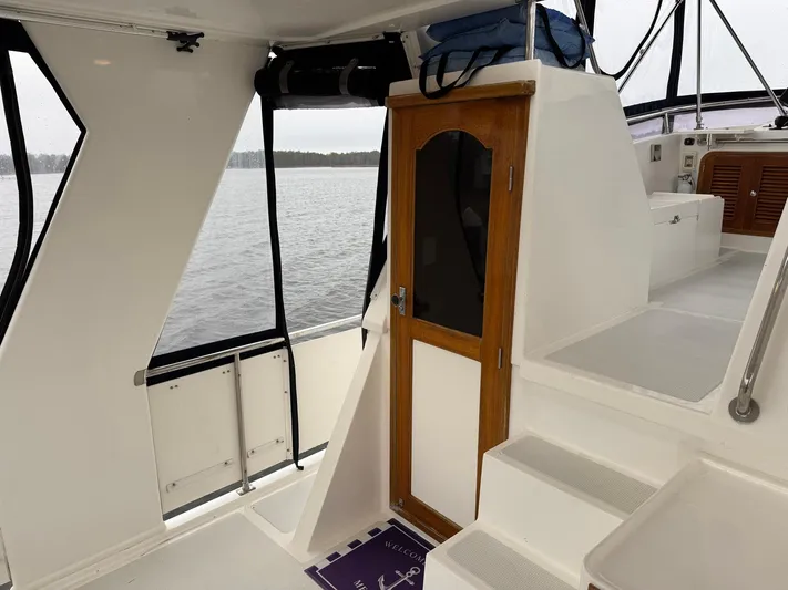 Meridian Yacht Photos Pics 