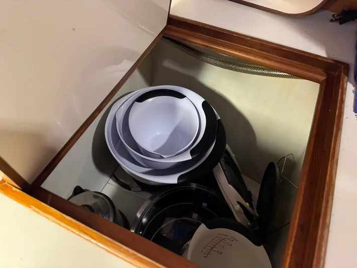 Meridian Yacht Photos Pics 