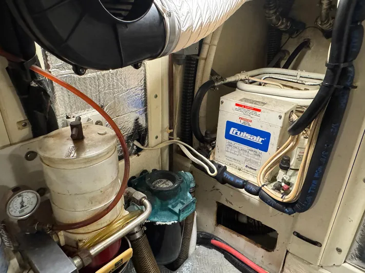 Meridian Yacht Photos Pics 