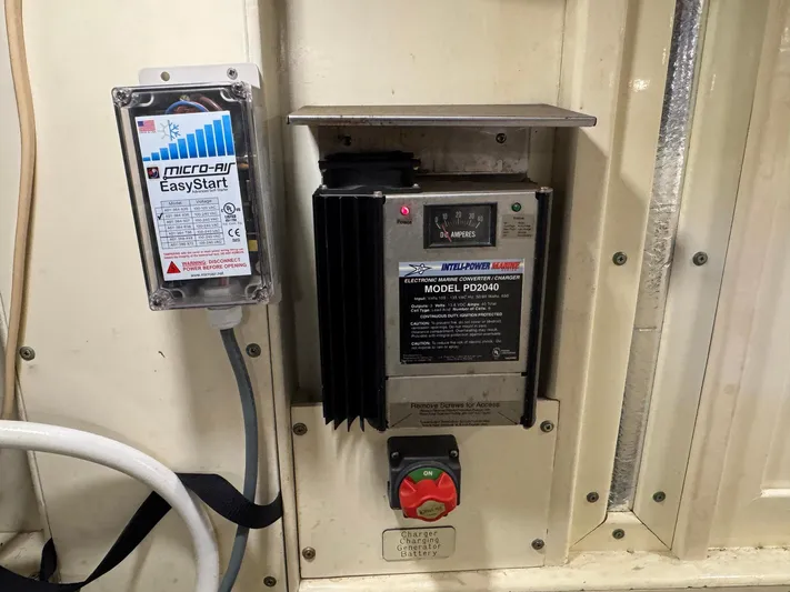 Meridian Yacht Photos Pics 