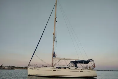 Beneteau Oceanis 43