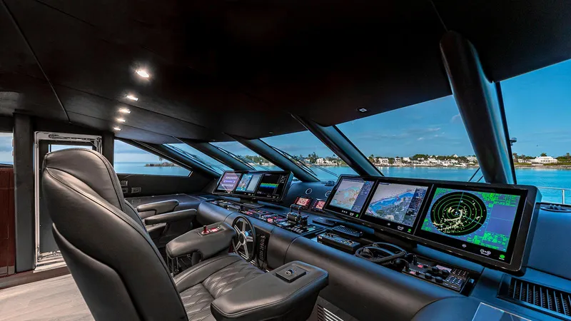 Tc Yacht Photos Pics Wheelhouse