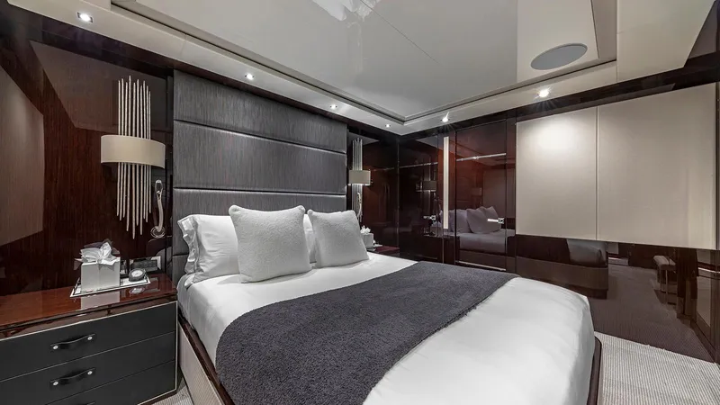 Tc Yacht Photos Pics VIP Cabin