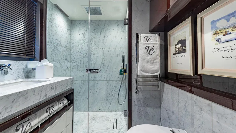 Tc Yacht Photos Pics Twin Ensuite