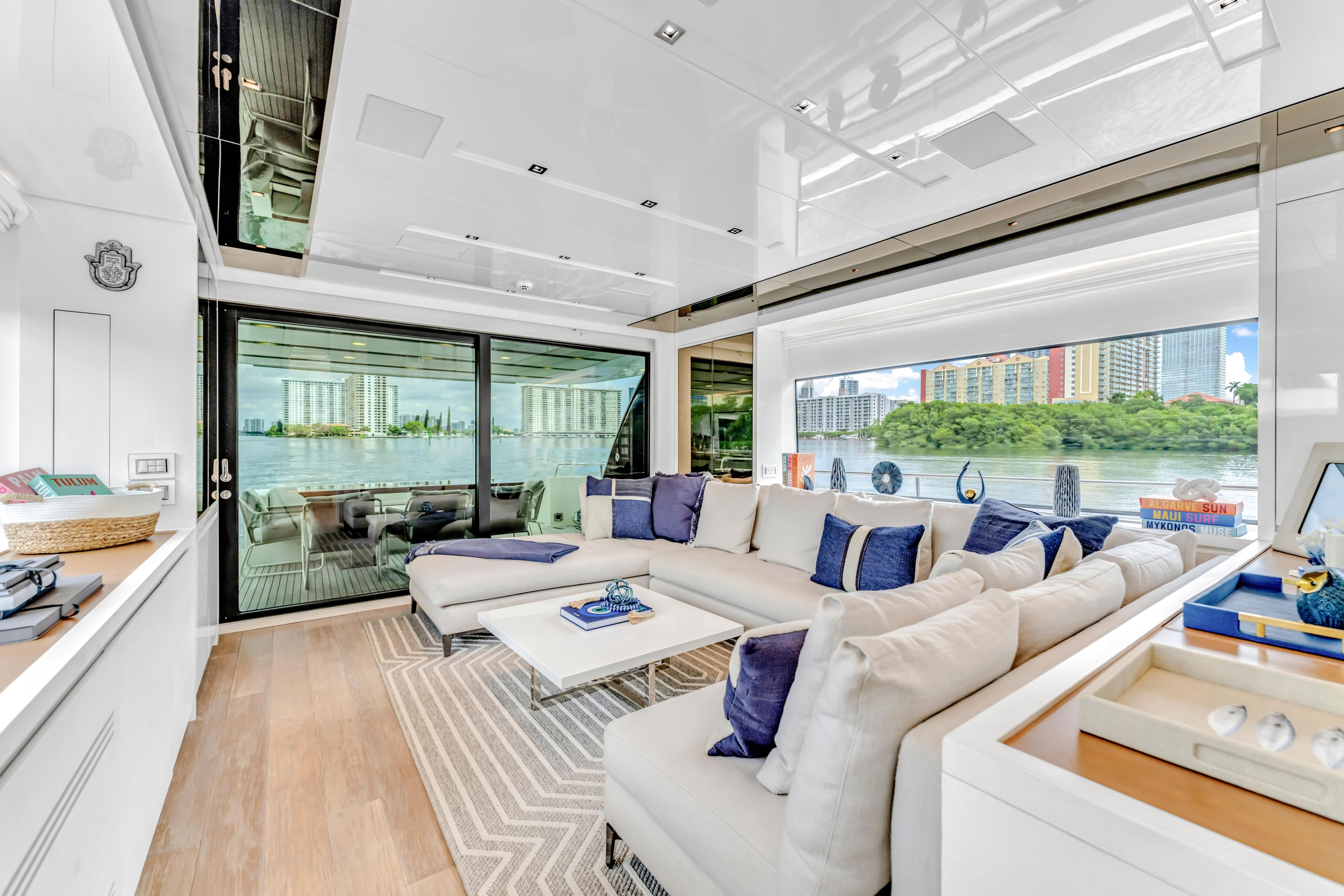 Yacht