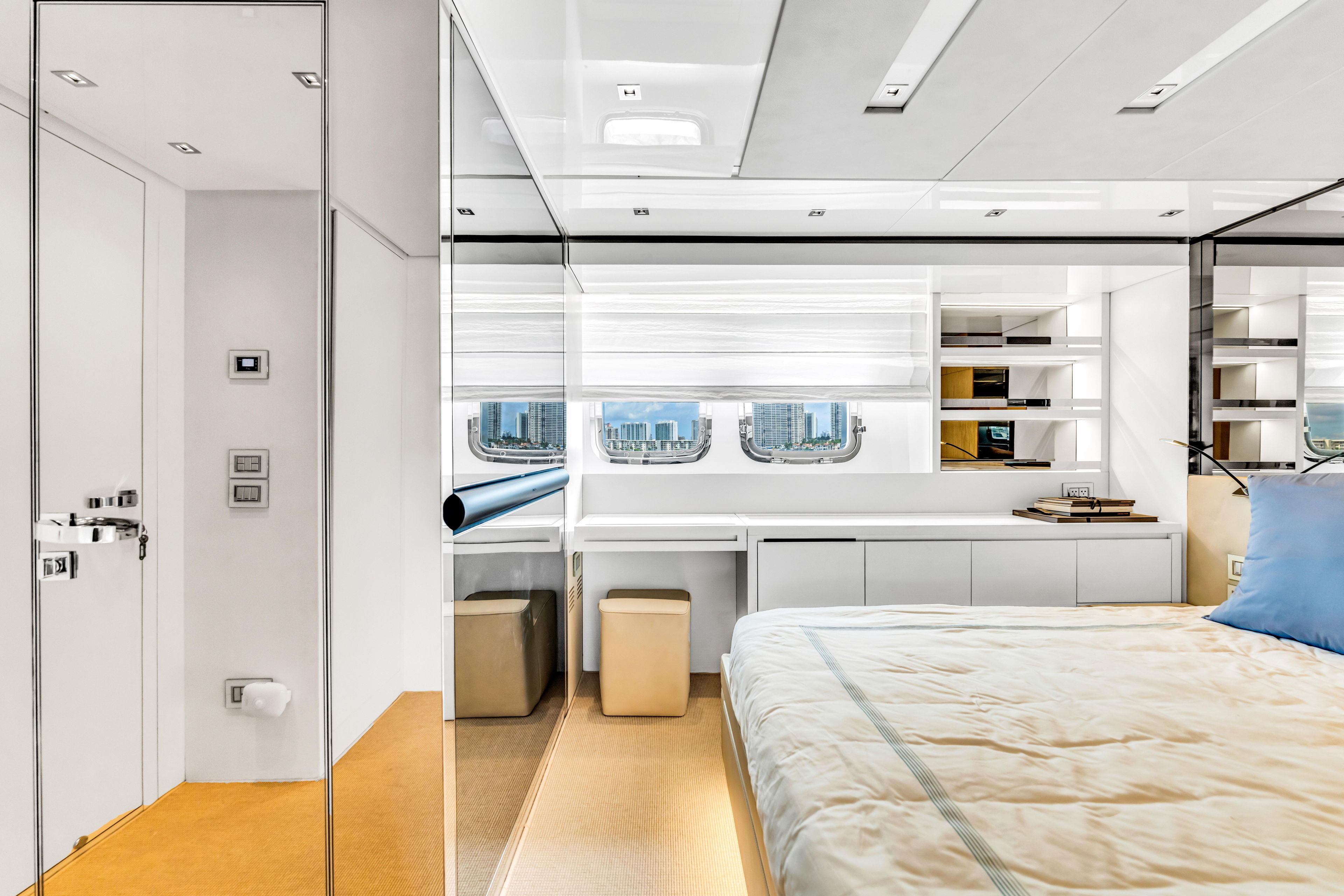 Yacht