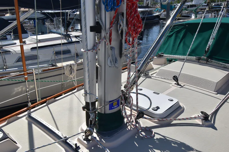 Shibumi Yacht Photos Pics Sailboat deck of 1995 Island Packet 37 with rigging and ropes in marina.