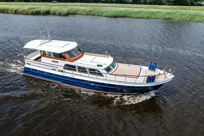 2000 Super Van Craft 15.70