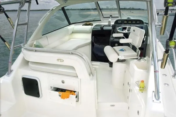  Yacht Photos Pics Manufacturer Provided Image