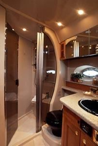 2003 Cruisers Yachts 55 
