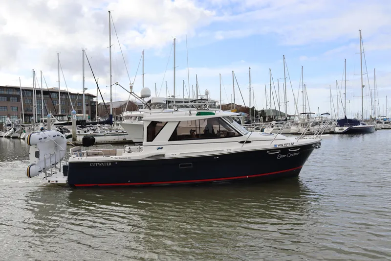 Star Cruiser Yacht Photos Pics 