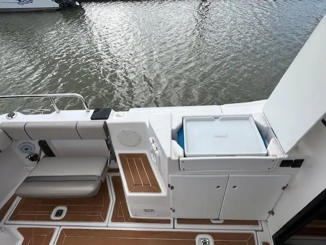 Star Cruiser Yacht Photos Pics 