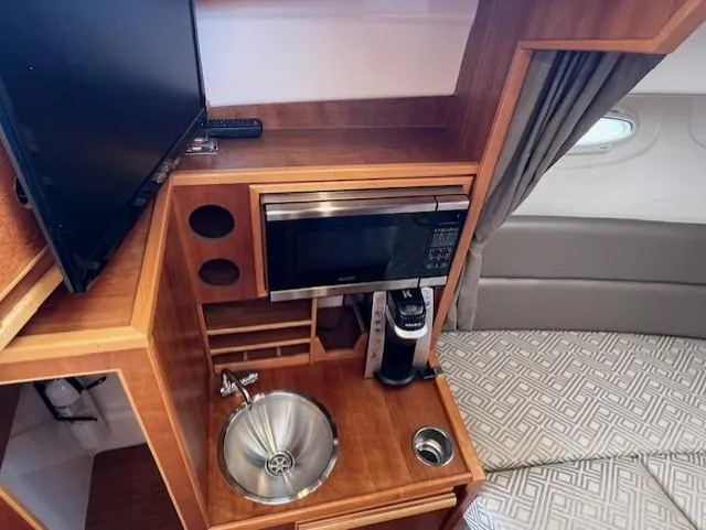 Star Cruiser Yacht Photos Pics 