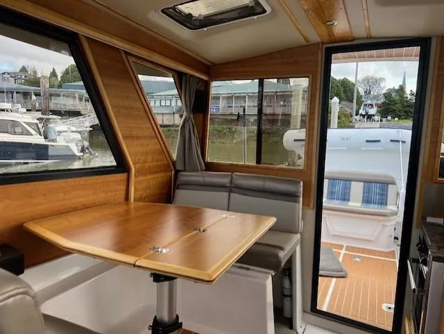 Star Cruiser Yacht Photos Pics 