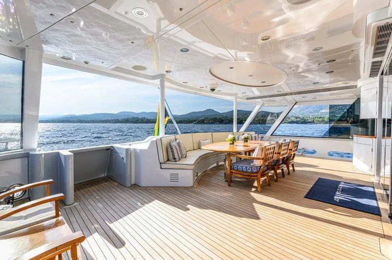 Victoria Del Mar Yacht Photos Pics 
