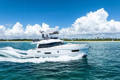 Yacht