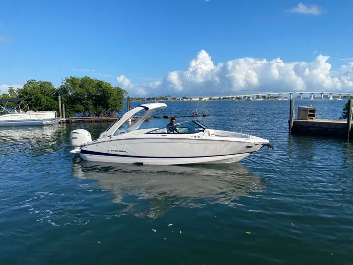  Yacht Photos Pics 2025 REGAL LX6 - Image 4