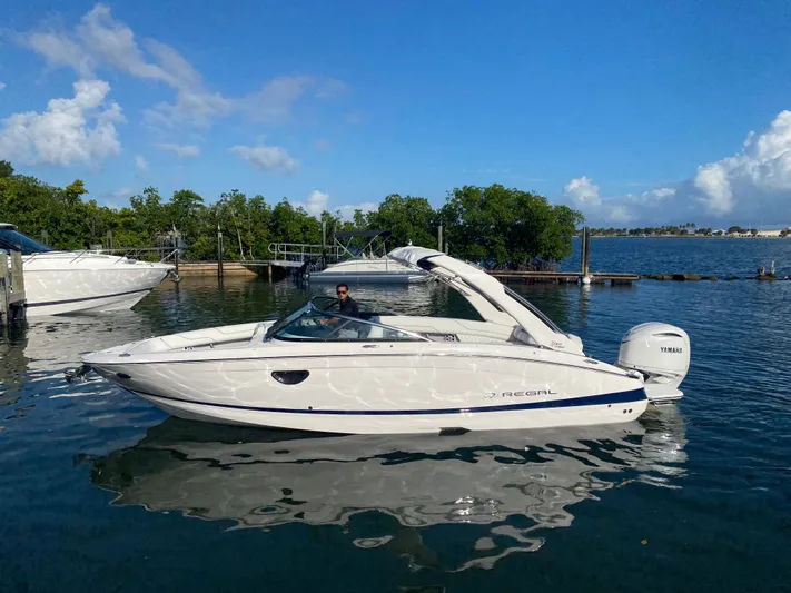  Yacht Photos Pics 2025 REGAL LX6 - Image 1