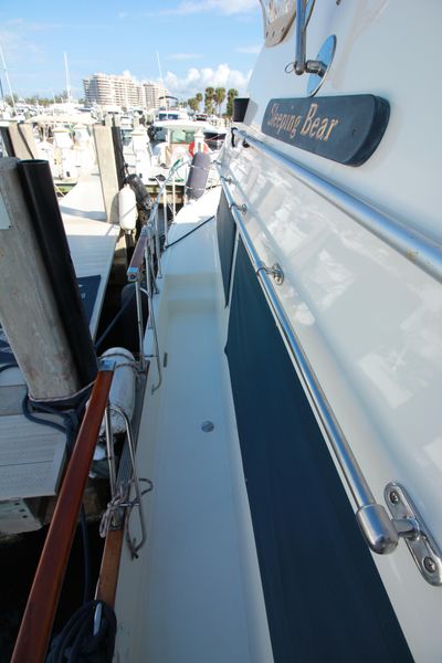 1987 Kha Shing Sundeck