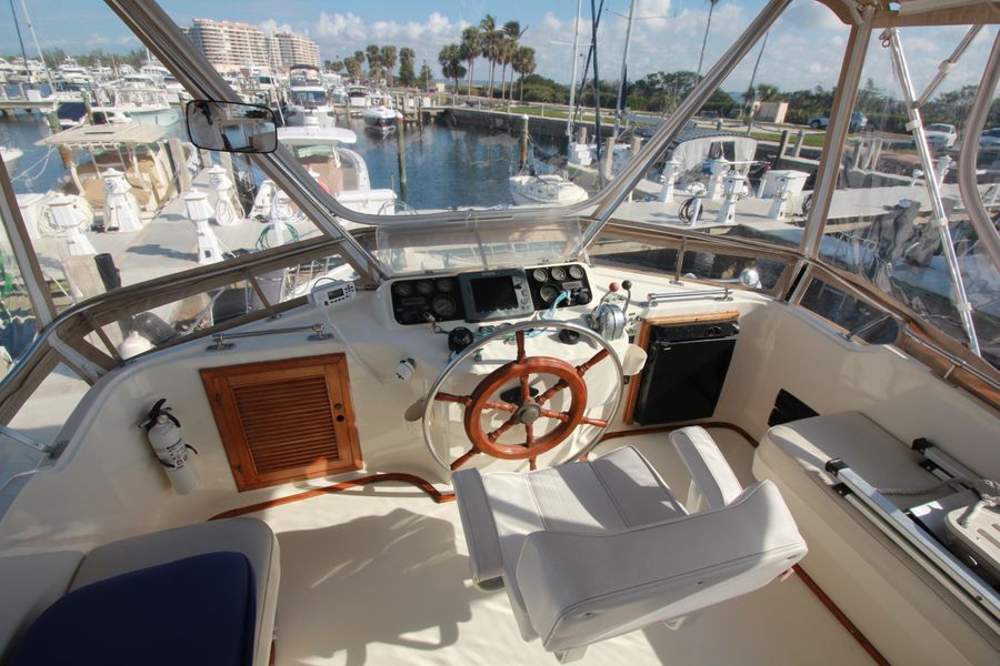 1987 Kha Shing Sundeck