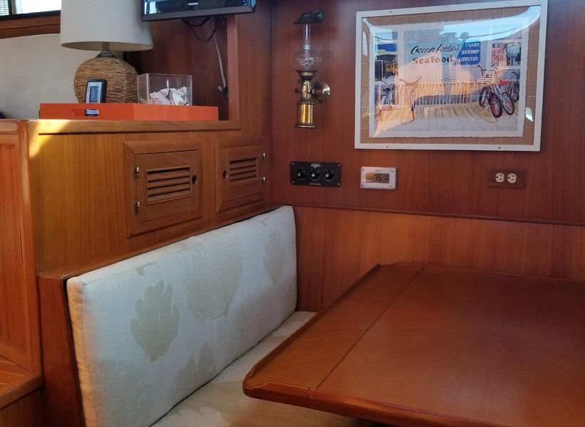 1987 Kha Shing Sundeck