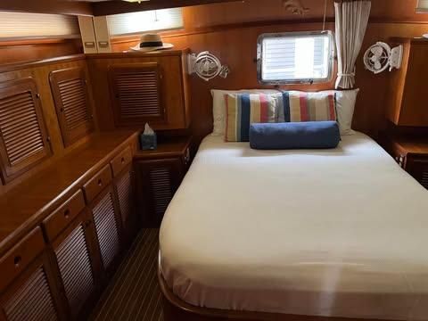 1987 Kha Shing Sundeck